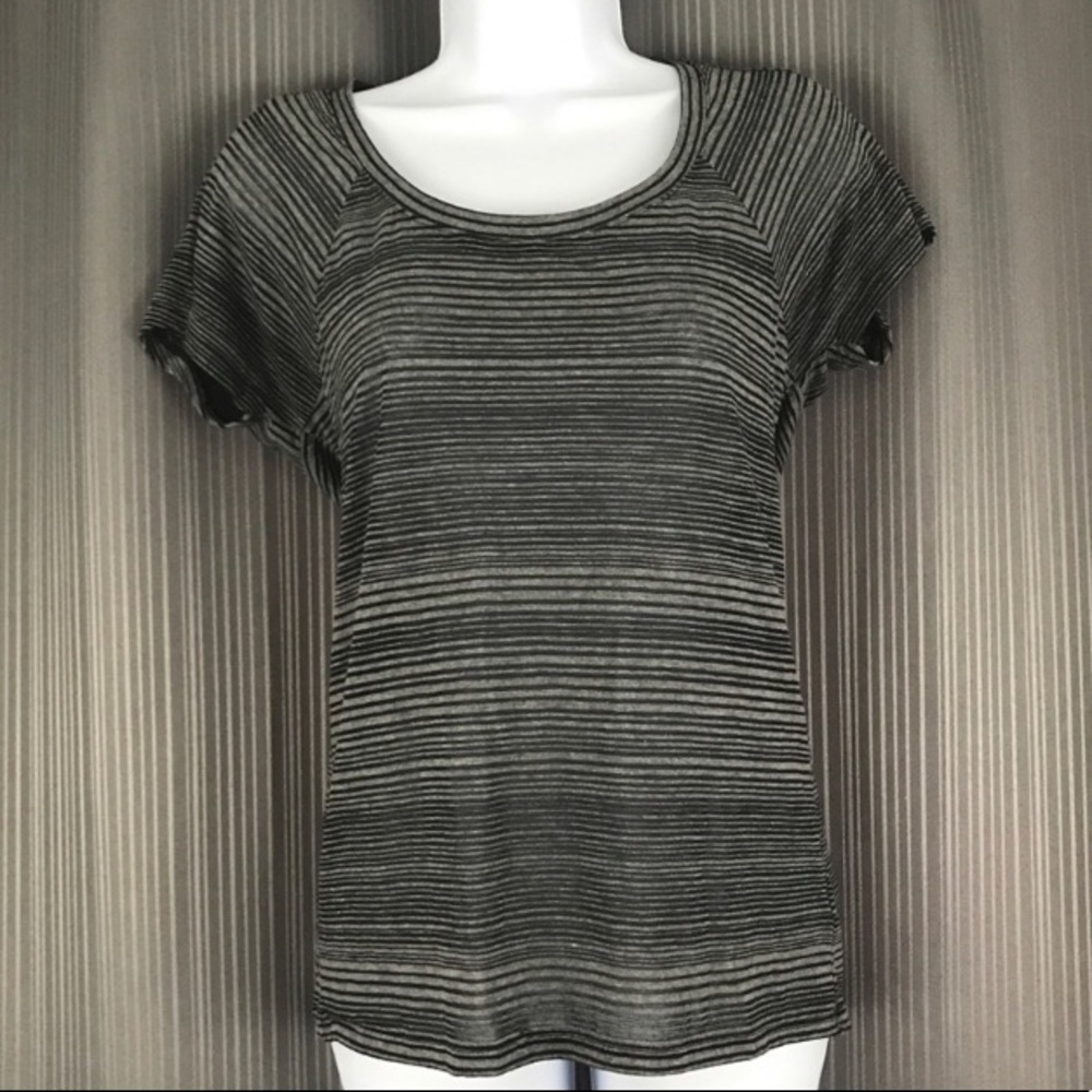 Athleta illuminate charcoal heather striped top